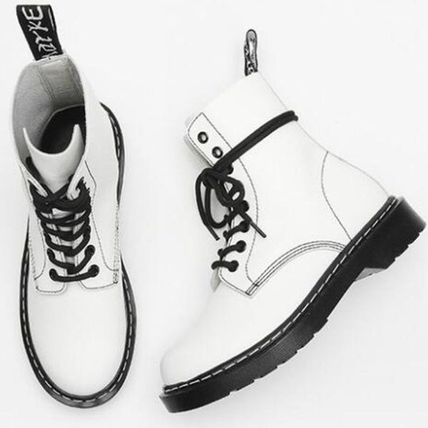 2020 autumn new boots women's lace-up womens boots british style genuine leather casual short women motorcycle fa406, Black
2020 autumn new boots women's lace-up womens boots british style genuine leather casual short women motorcycle fa406, Black
