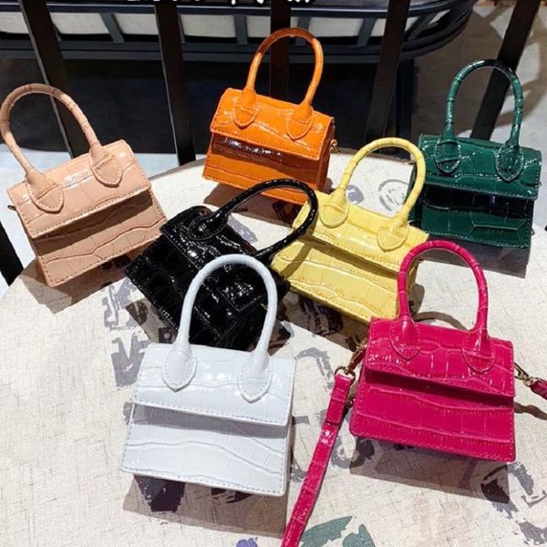 новая мода crossbody сумки на ремне для женщин роскошные сумки женские сумки конструктора кожа pu сумка мини сумки
новая мода crossbody сумки на ремне для женщин роскошные сумки женские сумки конструктора кожа pu сумка мини сумки