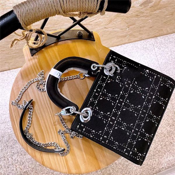 2021 highest quality designer handbag handbags shoulder bag messenger shopping pockets cosmetic bags crossbody mini purses
2021 highest quality designer handbag handbags shoulder bag messenger shopping pockets cosmetic bags crossbody mini purses