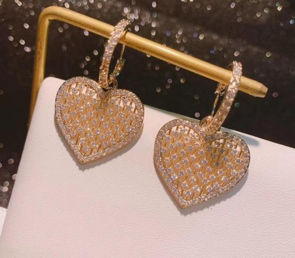 известный luxury high jewelry сердца cz серьги стержня для женщин аксессуары полный кубический циркон серьги pendientes mujer moda11, Golden;silver
известный luxury high jewelry сердца cz серьги стержня для женщин аксессуары полный кубический циркон серьги pendientes mujer moda11, Golden;silver