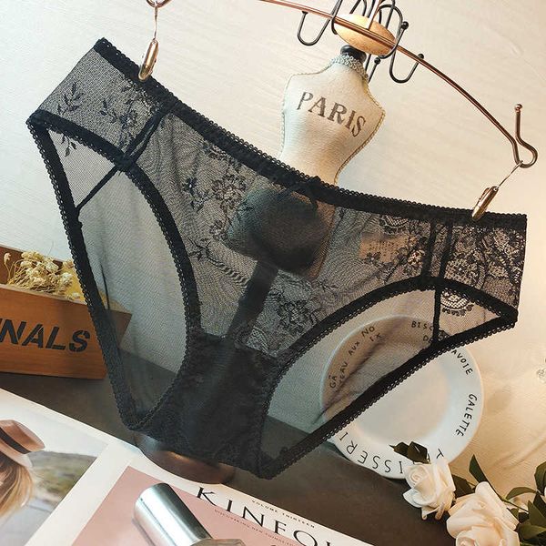 new lace embroidery comfortable mesh perspective cotton crotch low waist underwear women, Black;pink
new lace embroidery comfortable mesh perspective cotton crotch low waist underwear women, Black;pink