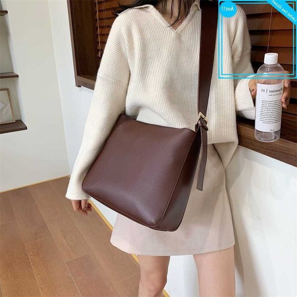 finger pu leather emmer tasks for 2021 new trending designer crossbody shoulder handbags women simple style hand task
finger pu leather emmer tasks for 2021 new trending designer crossbody shoulder handbags women simple style hand task