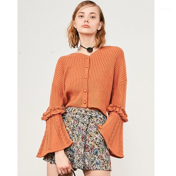 women knit cardigan v-neck solid crop sweater pearl button casual fashion elegant office ladies flare sleeve sweater xz7571, White
women knit cardigan v-neck solid crop sweater pearl button casual fashion elegant office ladies flare sleeve sweater xz7571, White
