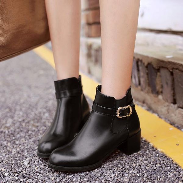 boots big size ma'am coarse heel short metal decoration fashion boot barrel high, Black
boots big size ma'am coarse heel short metal decoration fashion boot barrel high, Black