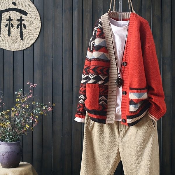 autumn and winter matching large pockets long sleeve buttoned outer knit cardigan women loose literary v-neck sweater 201030, White
autumn and winter matching large pockets long sleeve buttoned outer knit cardigan women loose literary v-neck sweater 201030, White