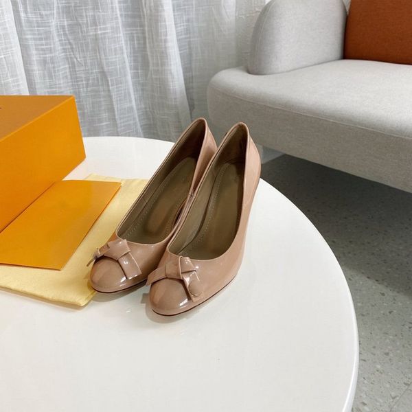 the new 2021 dress shoes party office universal high heels fashion versatile ladies shoes luxury designer design r32456ds, Black
the new 2021 dress shoes party office universal high heels fashion versatile ladies shoes luxury designer design r32456ds, Black