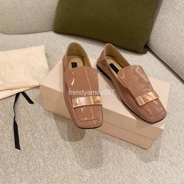dress shoes bright face women's shoes summer fashion oil wax cow leather soft bottom round head shallow mouth flat sole, Black
dress shoes bright face women's shoes summer fashion oil wax cow leather soft bottom round head shallow mouth flat sole, Black