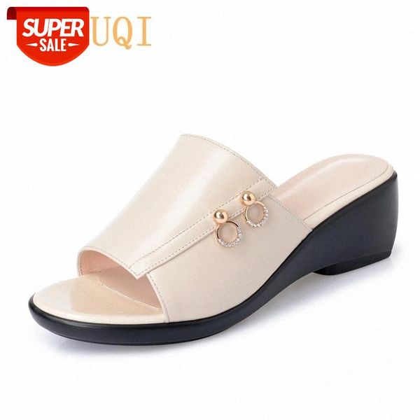 aiyuqi women's slippers summer 2020 new wedge heel outdoor fashion slippers large size 41 42 43 middle-aged mother shoes #c625, Black
aiyuqi women's slippers summer 2020 new wedge heel outdoor fashion slippers large size 41 42 43 middle-aged mother shoes #c625, Black