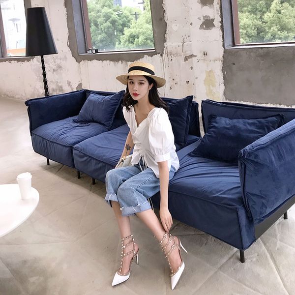 red 2020 pointed rivet high-heeled shoes for women's slim heels with buckle belt sandals for women xia liuding wedding shoes, Black
red 2020 pointed rivet high-heeled shoes for women's slim heels with buckle belt sandals for women xia liuding wedding shoes, Black