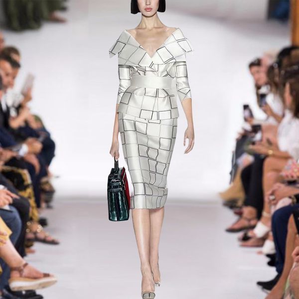 2021 spring track new style with low-cut v printing long-sleeve plaid upper belt thin temperament stocking women's clothing 4dtn, White
2021 spring track new style with low-cut v printing long-sleeve plaid upper belt thin temperament stocking women's clothing 4dtn, White