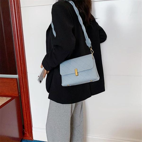 fashion french niche bag handbags 2020 summer new trendy wild ins shoulder bag messenger
fashion french niche bag handbags 2020 summer new trendy wild ins shoulder bag messenger
