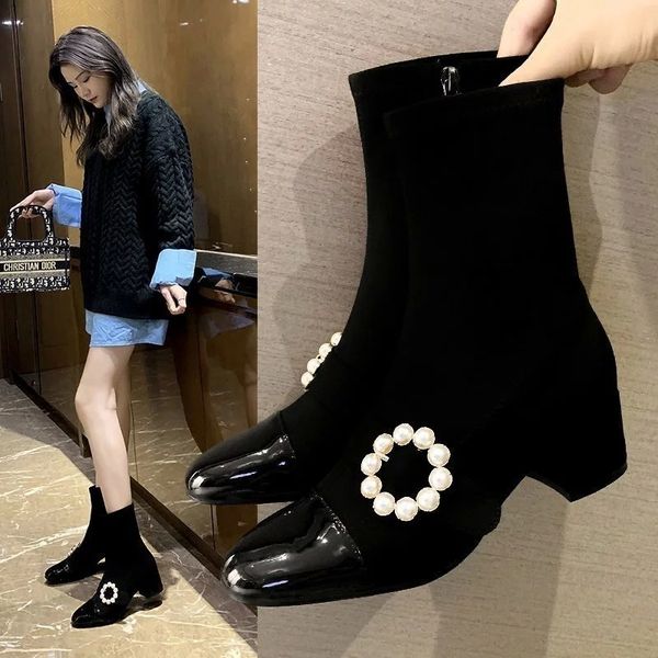 2020 autumn winter boots women high heels ankle boots pearl fashion ladies square heels 5cm black winter shoes a2633 #je1h
2020 autumn winter boots women high heels ankle boots pearl fashion ladies square heels 5cm black winter shoes a2633 #je1h
