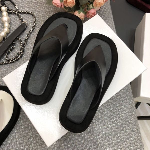slippers with thick soles and muffin, red herringbone and leather sandals, female white flip flops, Black
slippers with thick soles and muffin, red herringbone and leather sandals, female white flip flops, Black