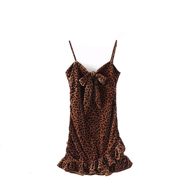 2021 new super cute vintage leopard-style raggedy frilly mini-spaghetti girdle in women's dress vrj1, Black;gray
2021 new super cute vintage leopard-style raggedy frilly mini-spaghetti girdle in women's dress vrj1, Black;gray