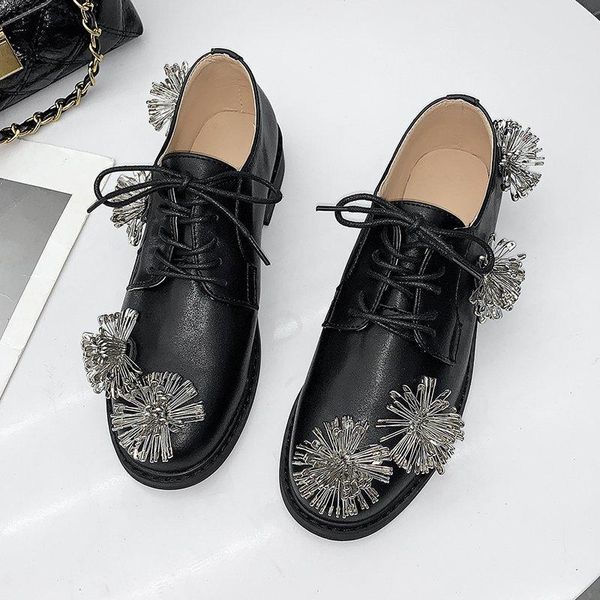 loafers women's single shoes 2021 new wild fashion casual black flowers thick heel women's leather shoes
loafers women's single shoes 2021 new wild fashion casual black flowers thick heel women's leather shoes