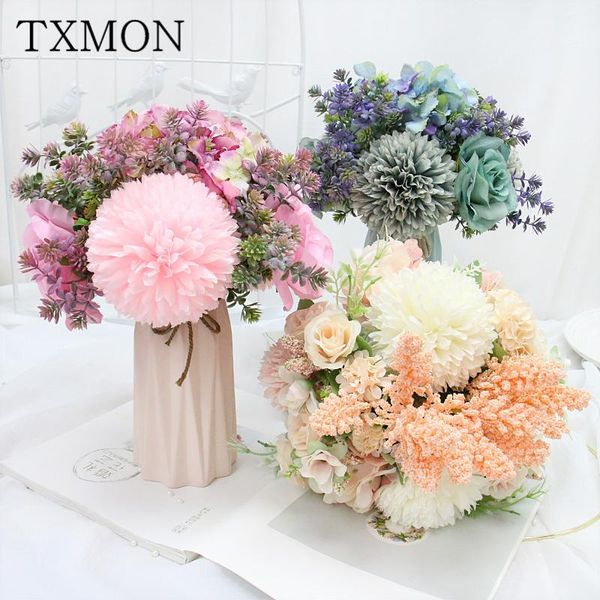 simulation hand holding hydrangea rose bouquet living room home decoration artificial silk flower floral arrangement ornaments
simulation hand holding hydrangea rose bouquet living room home decoration artificial silk flower floral arrangement ornaments
