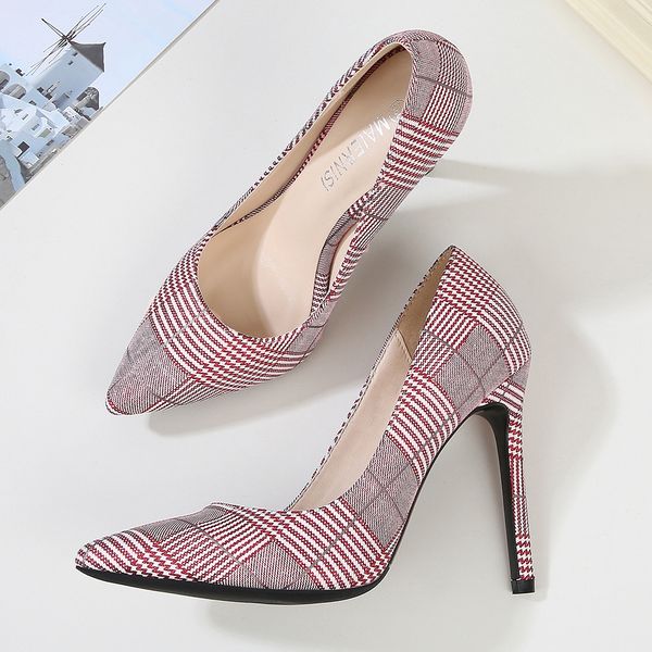 2020 women's standard knitted or crocheted cloth ladies high heels pumps 11cm size 46 working shoes 2puf, Black
2020 women's standard knitted or crocheted cloth ladies high heels pumps 11cm size 46 working shoes 2puf, Black