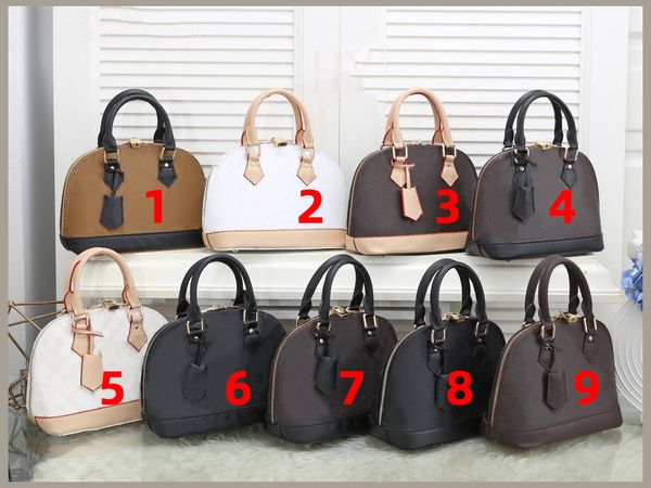 with lock tag women shoulder bags chain messenger handbags shell wallet purse ladies cosmetic crossbody fashion tote 67o
with lock tag women shoulder bags chain messenger handbags shell wallet purse ladies cosmetic crossbody fashion tote 67o