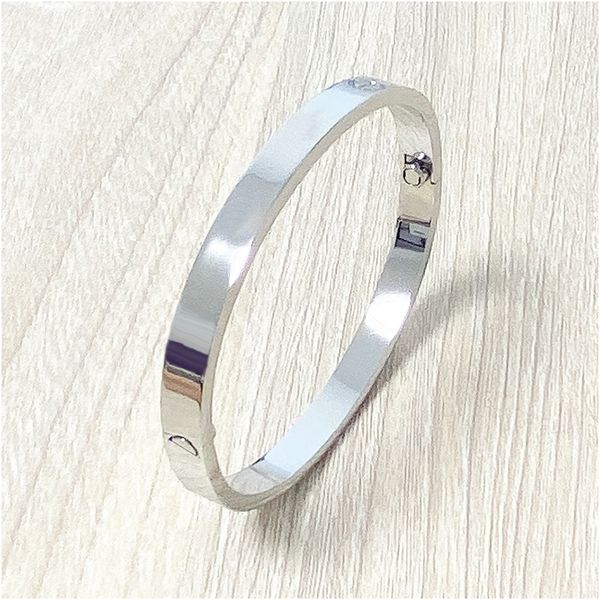 2020 fashion new silver 316l stainless steel screw bangle bracelet with screwdriver original box screws never lose with box with stamp, Golden;silver
2020 fashion new silver 316l stainless steel screw bangle bracelet with screwdriver original box screws never lose with box with stamp, Golden;silver