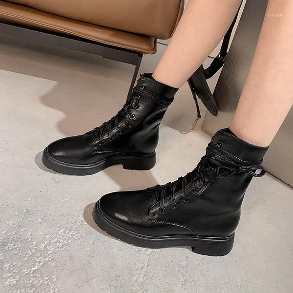 black boots women's lace-up retro thick-soled high-british style single boots autumn and winter handsome short1
black boots women's lace-up retro thick-soled high-british style single boots autumn and winter handsome short1