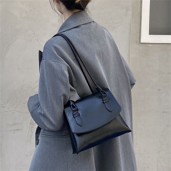 fashion chic baguettes shape shoulder bags for women designer lady handbags luxury pu leather small tote bag female purses 2021
fashion chic baguettes shape shoulder bags for women designer lady handbags luxury pu leather small tote bag female purses 2021