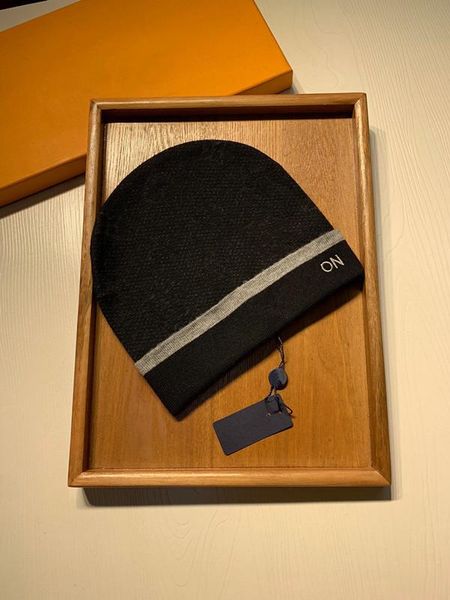 2020 new designermens beanie classic letters men's and women's hats fashion luxury double g letter ski beanie winter casual wool k, Blue;gray
2020 new designermens beanie classic letters men's and women's hats fashion luxury double g letter ski beanie winter casual wool k, Blue;gray