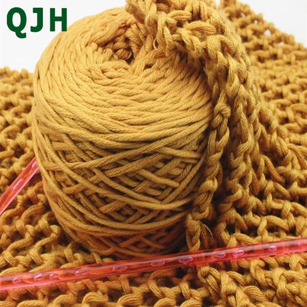 qjh new 16 shares of silk thick wool line 1ball/200g milk cotton sweater hat scarf knitting warm&breathable diy crochet yarns1, Black;white
qjh new 16 shares of silk thick wool line 1ball/200g milk cotton sweater hat scarf knitting warm&breathable diy crochet yarns1, Black;white