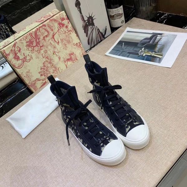 sell custom printed canvas shoes, high-fashion all-match high and low shoes, shipped with original shoe box 35-40, Black;red
sell custom printed canvas shoes, high-fashion all-match high and low shoes, shipped with original shoe box 35-40, Black;red