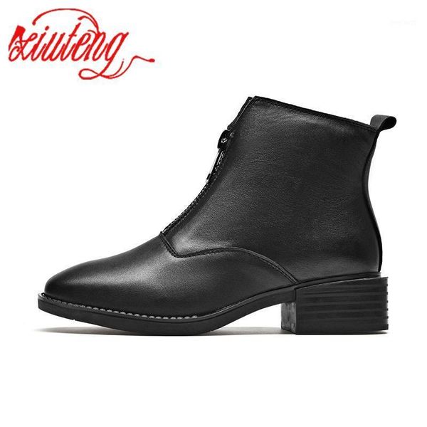 xiuteng 2020 new winter cow leather boots square heel with wild decoration rivet buckle skidproof ankle brand boots1, Black
xiuteng 2020 new winter cow leather boots square heel with wild decoration rivet buckle skidproof ankle brand boots1, Black