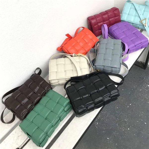 2021 sell new cowhide color matching camera bag european and american fashion leather handbag mini shoulder camera bag purses handbags
2021 sell new cowhide color matching camera bag european and american fashion leather handbag mini shoulder camera bag purses handbags