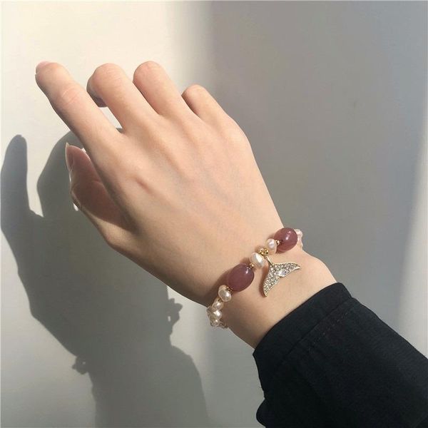 artificial pearl women bracelet fish tail bracelets minimalist bangles ladies jewellery sweet couples gold color metal armband, Black
artificial pearl women bracelet fish tail bracelets minimalist bangles ladies jewellery sweet couples gold color metal armband, Black