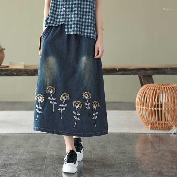 2020 spring summer embroidery floral skirt women elastic waist retro loose denim skirts female casual pocket bleached jupe femme1, Black
2020 spring summer embroidery floral skirt women elastic waist retro loose denim skirts female casual pocket bleached jupe femme1, Black
