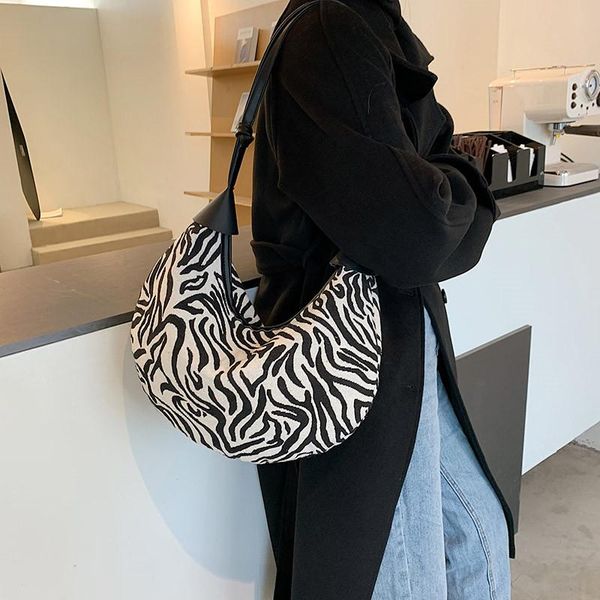 large cloth half moon women's hand bag zebra pattern hobo shoulder ladies bags solid color crossbody messenger bag
large cloth half moon women's hand bag zebra pattern hobo shoulder ladies bags solid color crossbody messenger bag