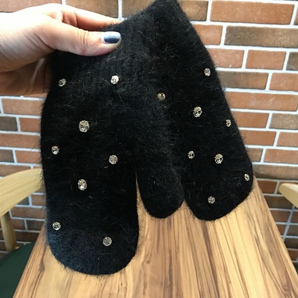 мода девушки женщин зимы pure rhineston кролика варежки мягкий теплый цвета конфеты двухслойные женские перчатки подарки, Blue;gray
мода девушки женщин зимы pure rhineston кролика варежки мягкий теплый цвета конфеты двухслойные женские перчатки подарки, Blue;gray