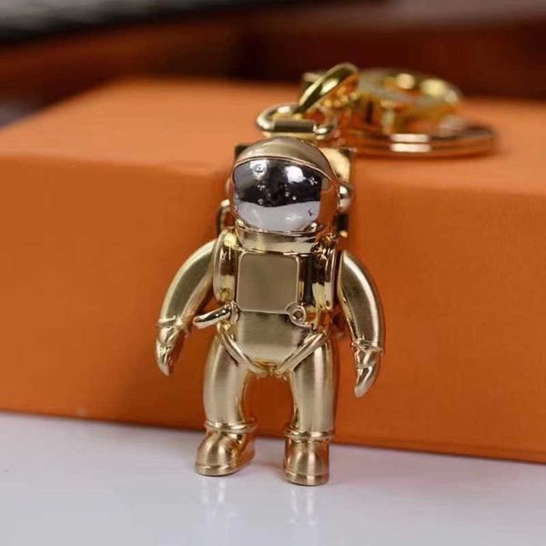 2022famous spaceman keychains fashion designer key chains accessory men and women pendant box packaging car chain accessories, Silver
2022famous spaceman keychains fashion designer key chains accessory men and women pendant box packaging car chain accessories, Silver