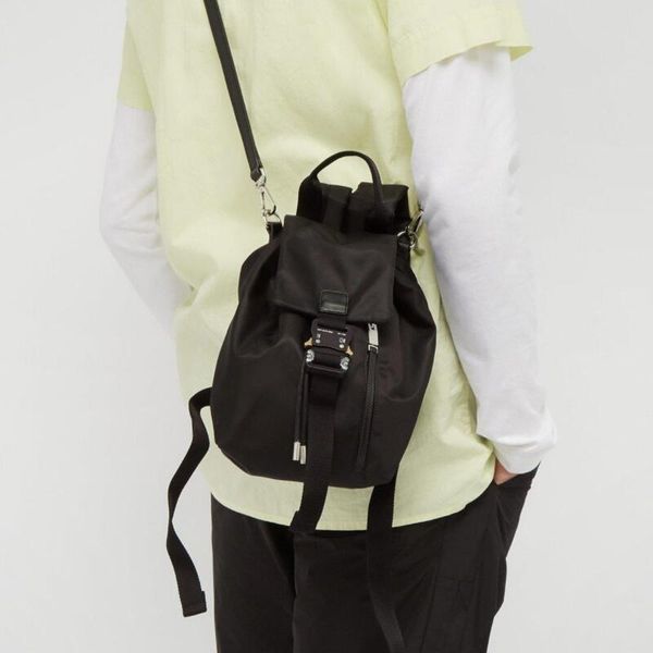 20ss latest 3m reflective alyx backpack hip hop men women metal button canvas button functional streetwear backpack bag c1103
20ss latest 3m reflective alyx backpack hip hop men women metal button canvas button functional streetwear backpack bag c1103