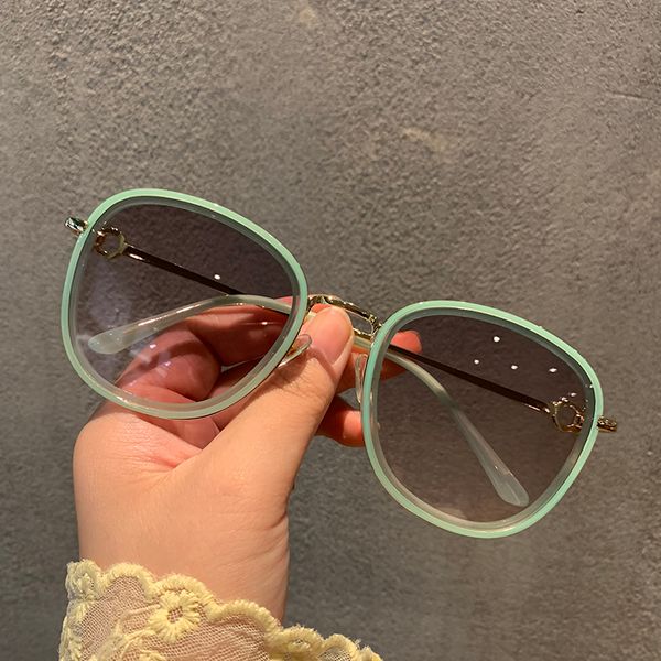 2020 new fashion sunglasses female round frame anti ultraviolet glasses avant garde man, White;black
2020 new fashion sunglasses female round frame anti ultraviolet glasses avant garde man, White;black