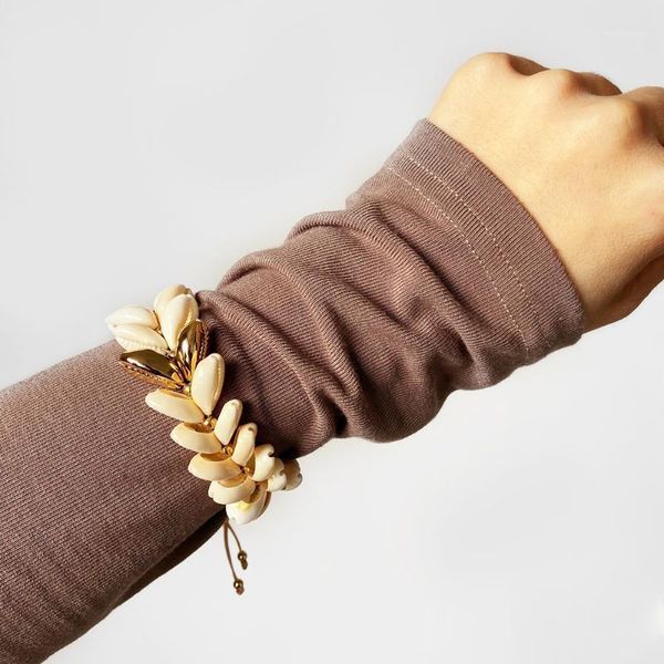 beaded, strands 2021 retro boho hand-woven bracelet fashion creative beach natural shell golden alloy female bracelet1, Black
beaded, strands 2021 retro boho hand-woven bracelet fashion creative beach natural shell golden alloy female bracelet1, Black