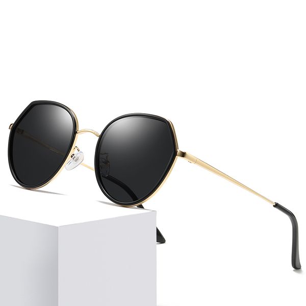 2020 women sunglasses men driving outdoor sun glasses retro classic vintage uv400 eyewear luxury travel lentes de sol mujer, White;black
2020 women sunglasses men driving outdoor sun glasses retro classic vintage uv400 eyewear luxury travel lentes de sol mujer, White;black