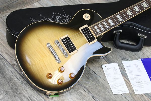 limited edition slash signature 2008 tobacco sunburst flame maple electric guitar dark brown mahogany body, tuilp tuners, cream binding
limited edition slash signature 2008 tobacco sunburst flame maple electric guitar dark brown mahogany body, tuilp tuners, cream binding