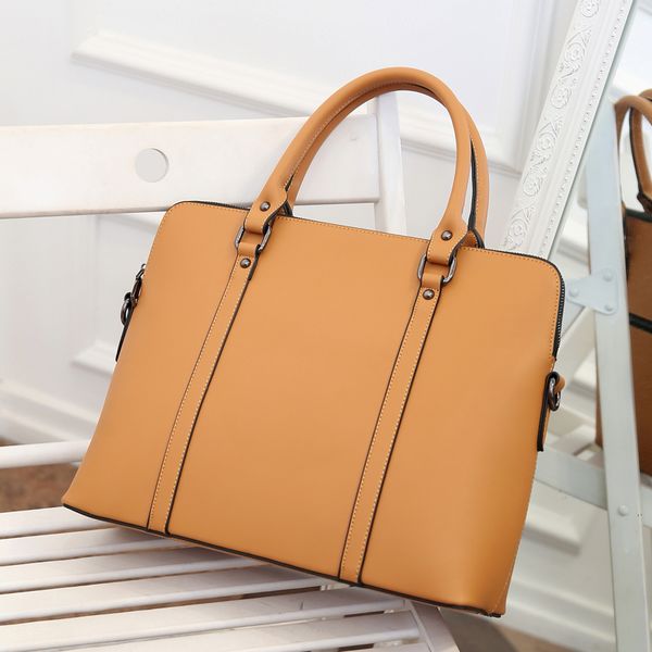 designer bags 2019 new pu leather women briefcase business 14 inch laphandbags female computer crossbody bag ladies big shou
designer bags 2019 new pu leather women briefcase business 14 inch laphandbags female computer crossbody bag ladies big shou
