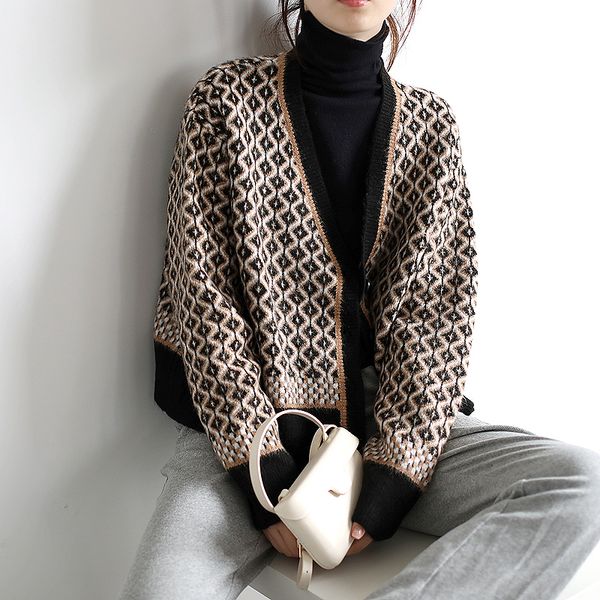 new fashion spring women sweaters cardigans casual warm long design female knitted sweater coat cardigan sweater lady 201029, White;black
new fashion spring women sweaters cardigans casual warm long design female knitted sweater coat cardigan sweater lady 201029, White;black
