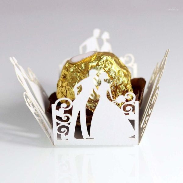 gift wrap 50pcs lover laser cut chocolate bar wedding valentine's day and party favors packing candy 1
gift wrap 50pcs lover laser cut chocolate bar wedding valentine's day and party favors packing candy 1