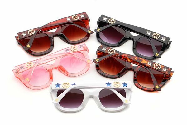 2020 fashion designer sunglasses. 0208gv luxury men's and women's driving sunglasses. uv400 brand sun glasses, White;black
2020 fashion designer sunglasses. 0208gv luxury men's and women's driving sunglasses. uv400 brand sun glasses, White;black