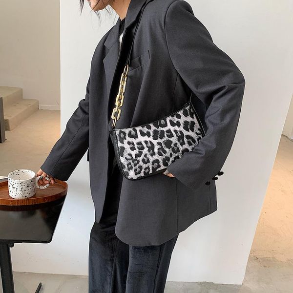 zebra printed shoulder messenger bag simple crossbody bags fashion pu leather casual women handbags totes clutch bag
zebra printed shoulder messenger bag simple crossbody bags fashion pu leather casual women handbags totes clutch bag