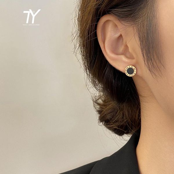 stud 2021 classic titanium steel black roman numeral earrings for woman fashion korean jewelry girl's simple luxury, Golden;silver
stud 2021 classic titanium steel black roman numeral earrings for woman fashion korean jewelry girl's simple luxury, Golden;silver