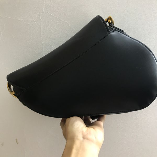 classic handbag saddle bag genuine leather with shoulder strap purse met with boal pendant shoulder bags women crossbody bagcowhide handbags
classic handbag saddle bag genuine leather with shoulder strap purse met with boal pendant shoulder bags women crossbody bagcowhide handbags