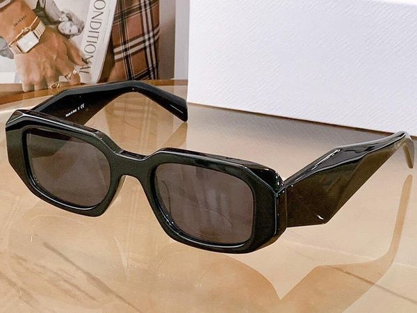 sunglasses for men and women designer summer style 17ws anti-ultraviolet retro plate square full frame fashion random box, White;black
sunglasses for men and women designer summer style 17ws anti-ultraviolet retro plate square full frame fashion random box, White;black