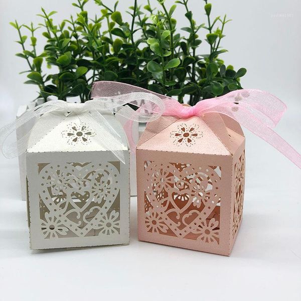 laser cut love heart wedding candy boxes white/pink wedding boxes gift box favors and gifts party decorations1
laser cut love heart wedding candy boxes white/pink wedding boxes gift box favors and gifts party decorations1