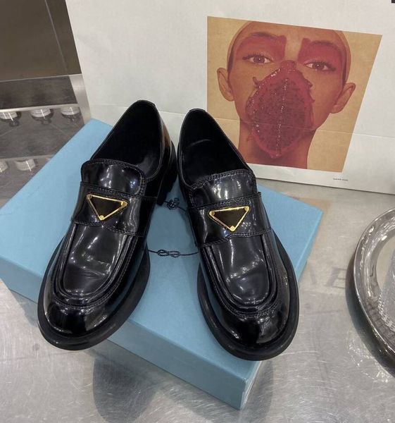 luxury designer platform women loafers round toe thick sole lazy shoes woman british real leather height increase single shoes lj201201, Black;white
luxury designer platform women loafers round toe thick sole lazy shoes woman british real leather height increase single shoes lj201201, Black;white